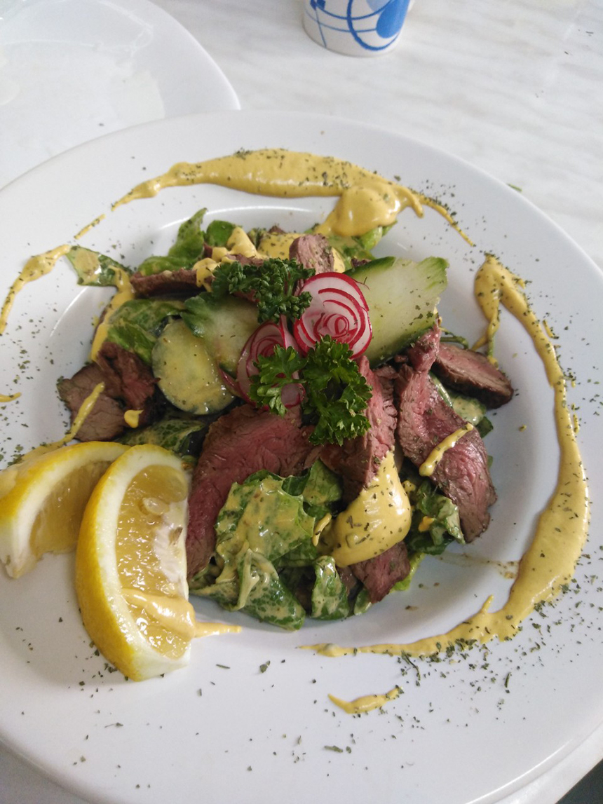 Restaurant Vozd - Beefsteak salad